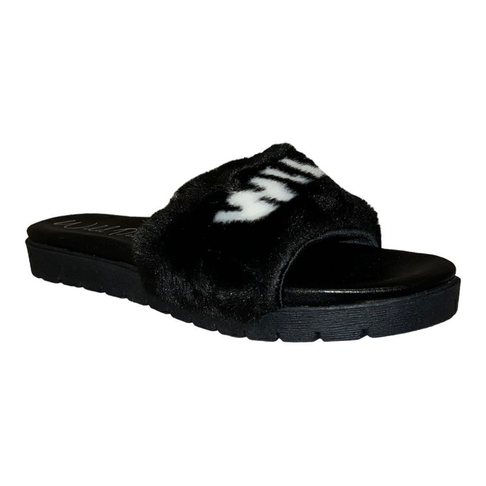 Wild Pair Jeleen Flat Sandals Black Wild Pair Logo 7.5M New